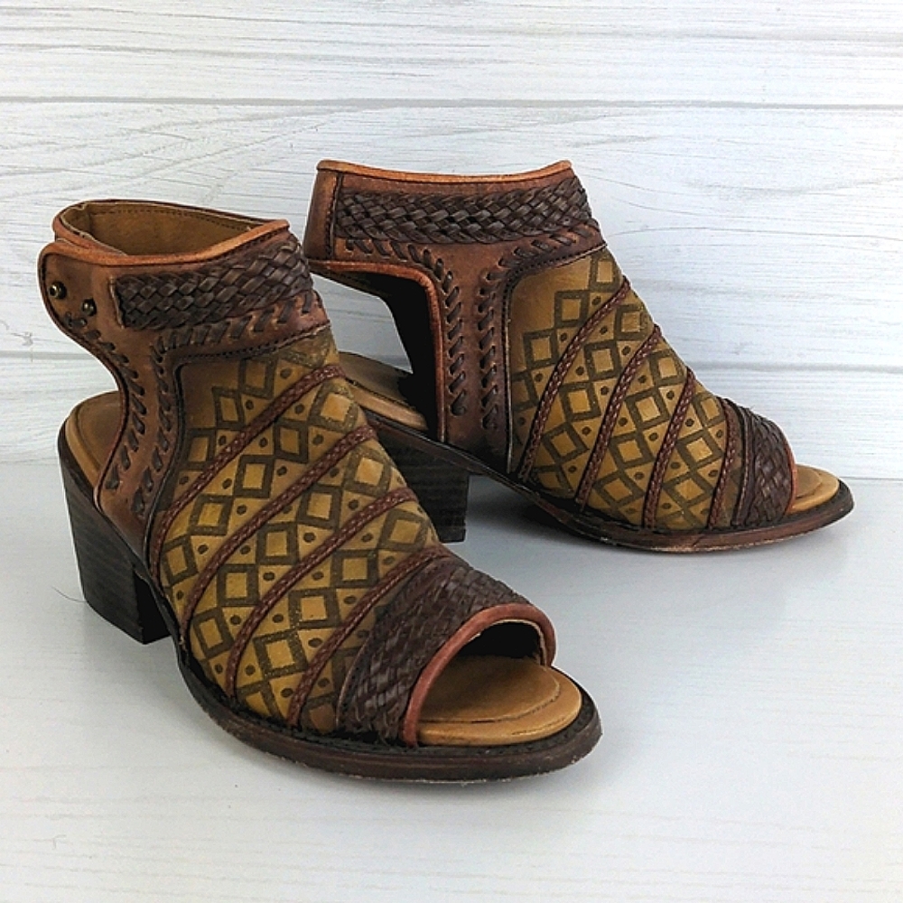 Corral Tan Laser Braided Sandal Bootie Peep Toe 6